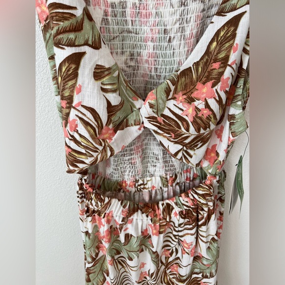 Nwt long flowey dress size small - Picture 3 of 4